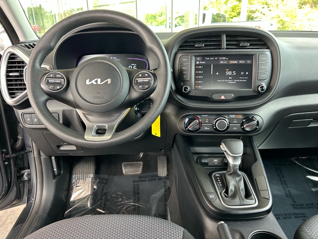 Vehicle image 26 of 34