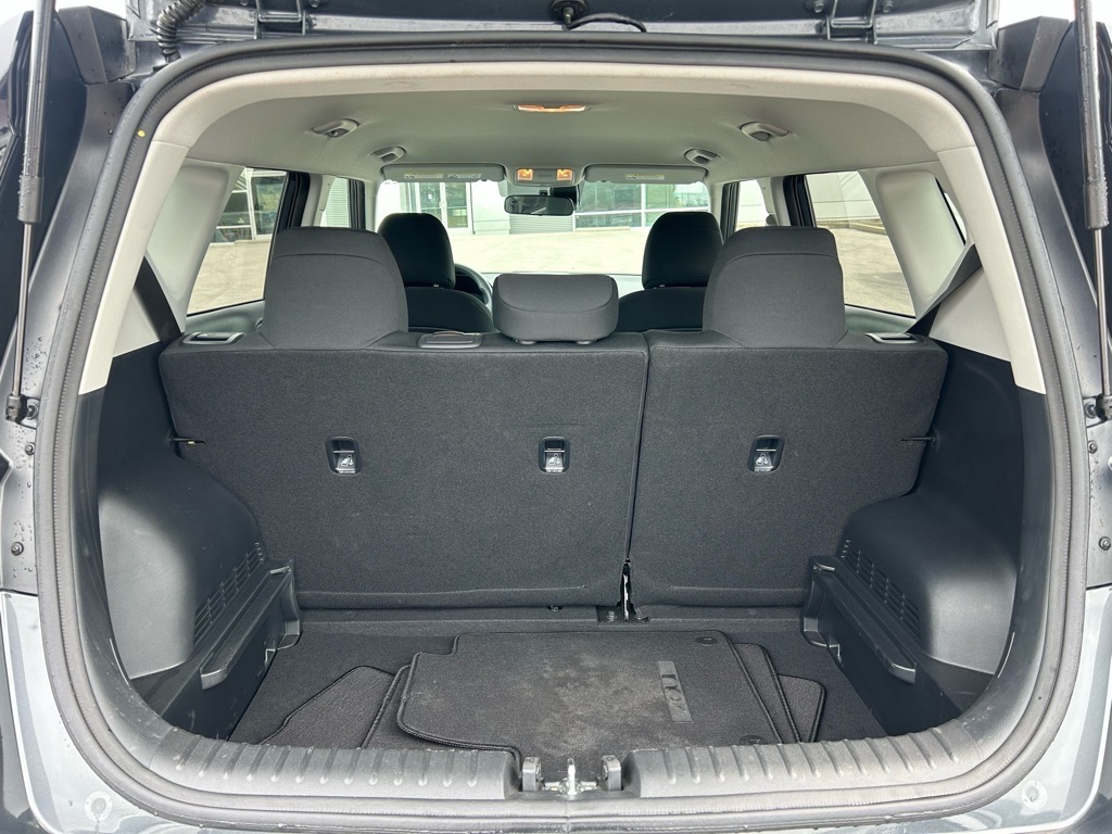 Vehicle image 8 of 34