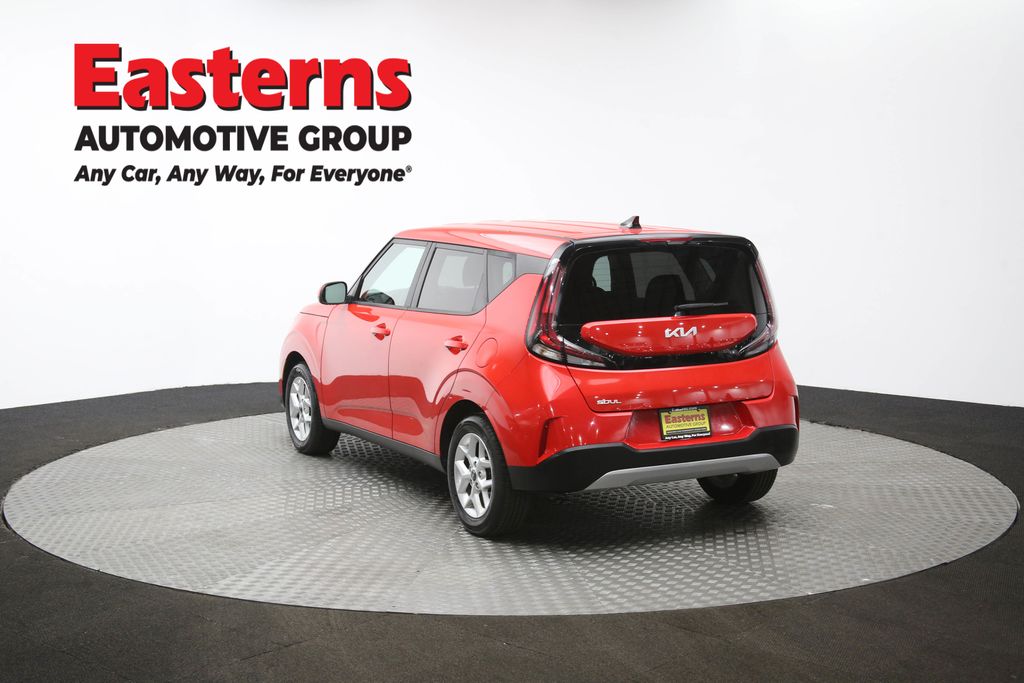 2024 Kia Soul LX Image 34 of 64