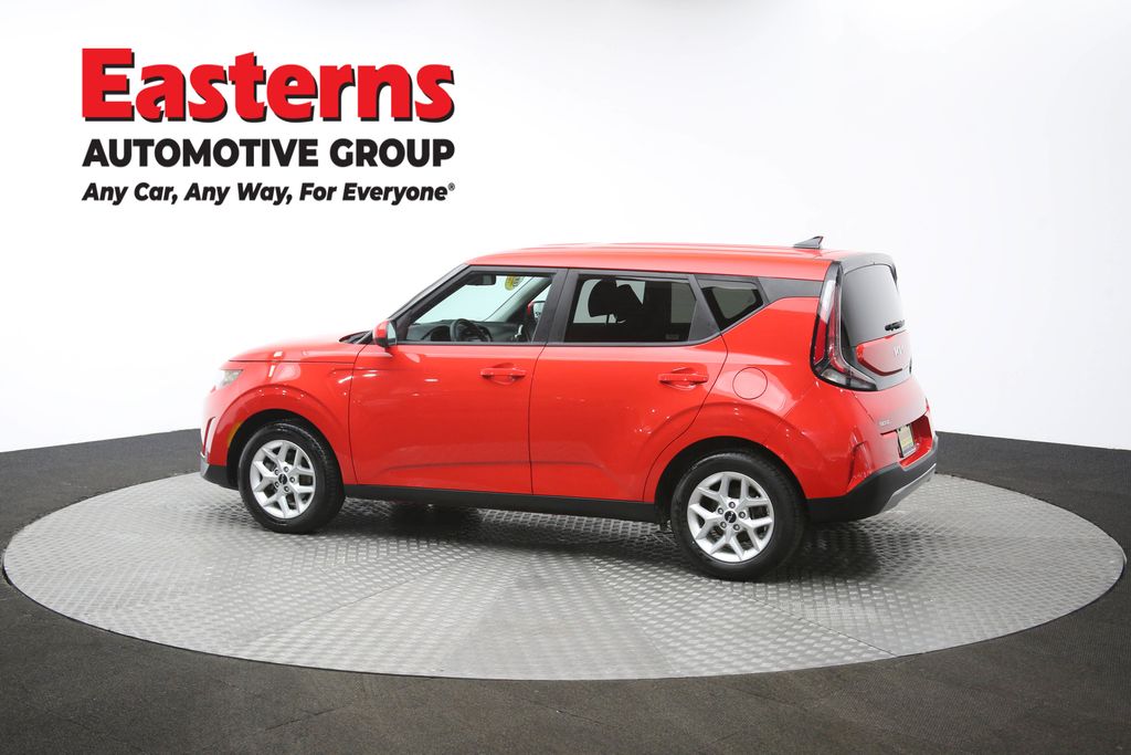 2024 Kia Soul LX Image 31 of 64