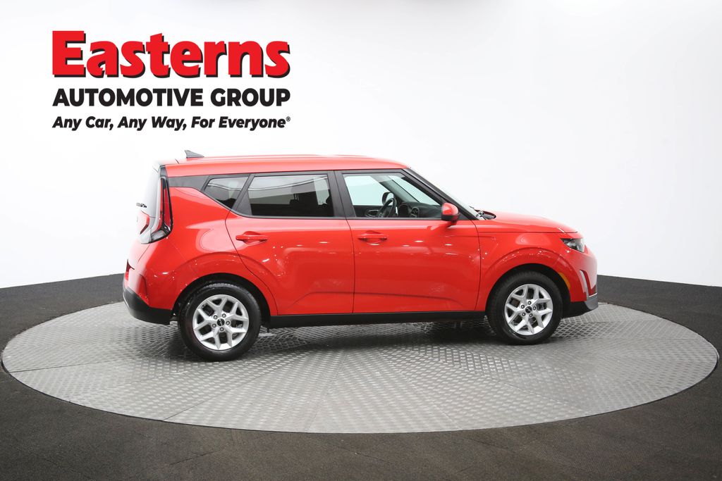 2024 Kia Soul LX Image 26 of 64