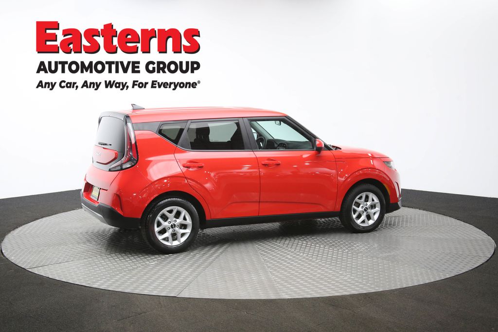 2024 Kia Soul LX Image 21 of 64