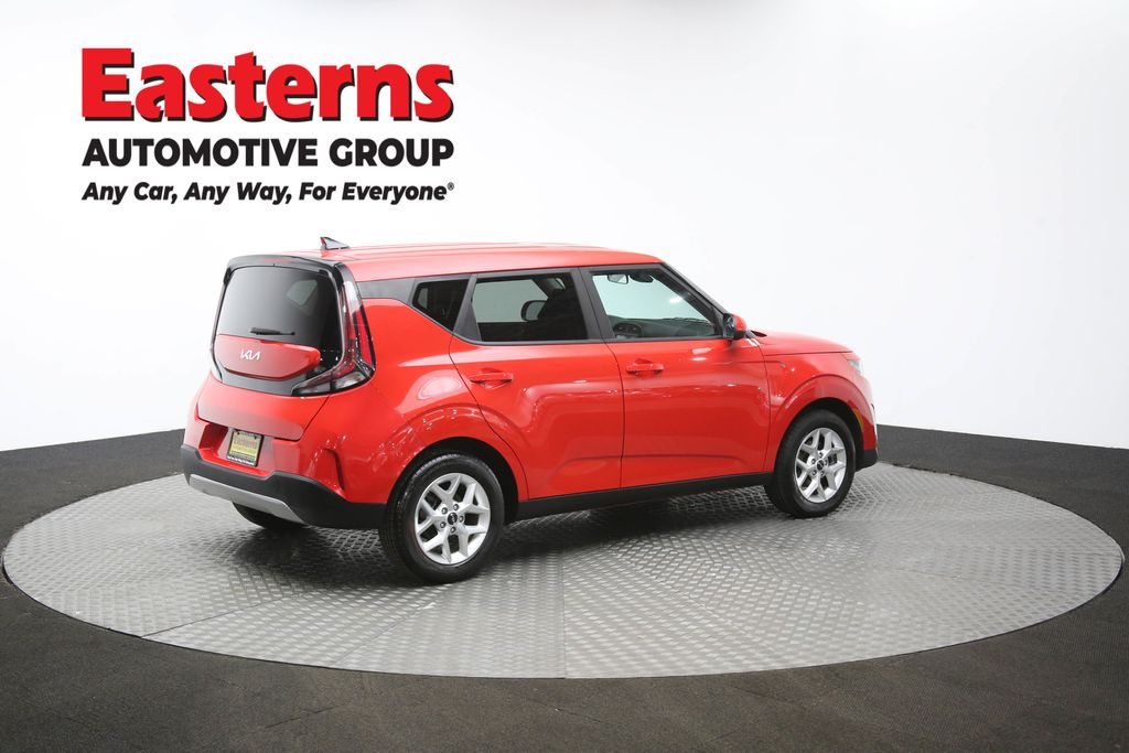 2024 Kia Soul LX Image 23 of 64