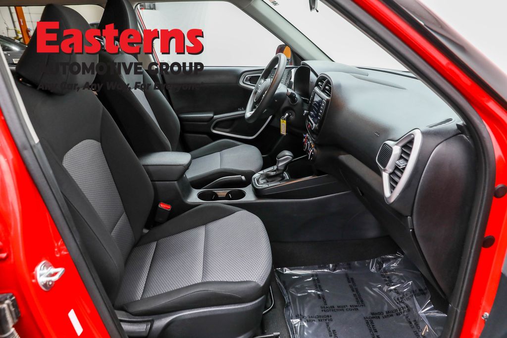 2024 Kia Soul LX Image 45 of 64