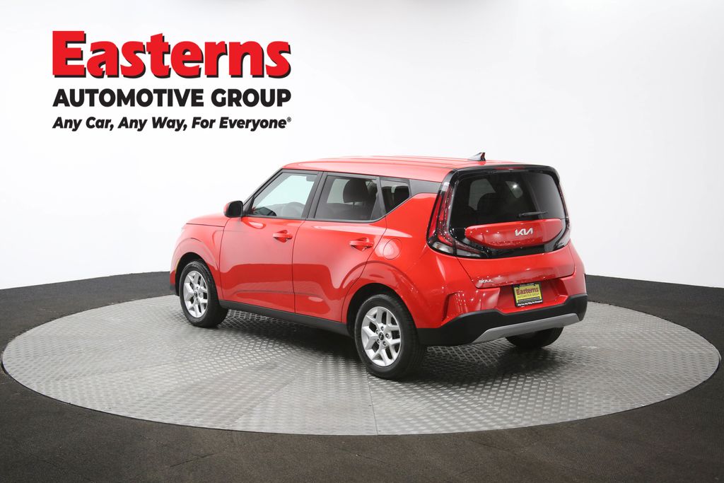 2024 Kia Soul LX Image 33 of 64