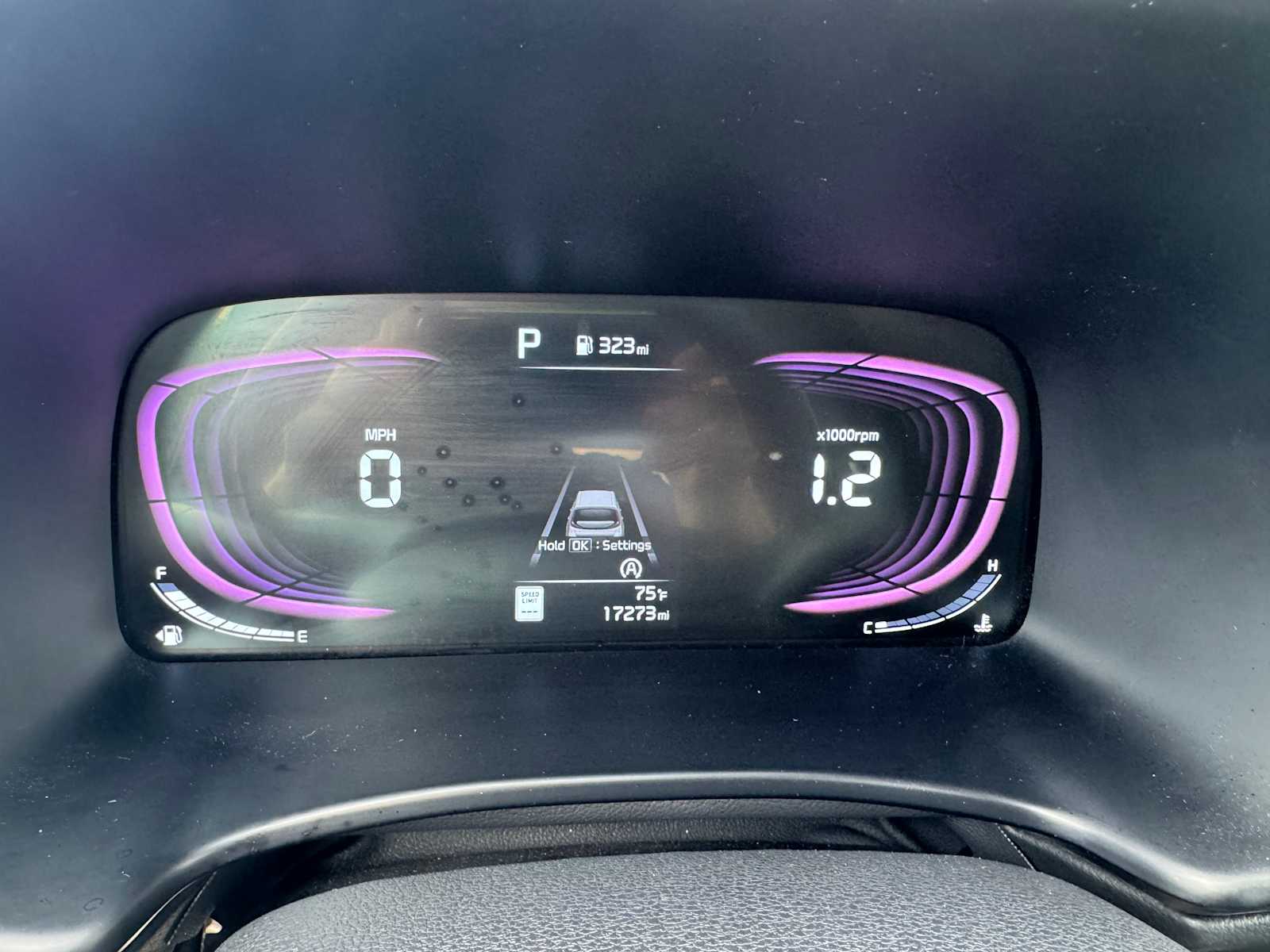 Vehicle image 15 of 28