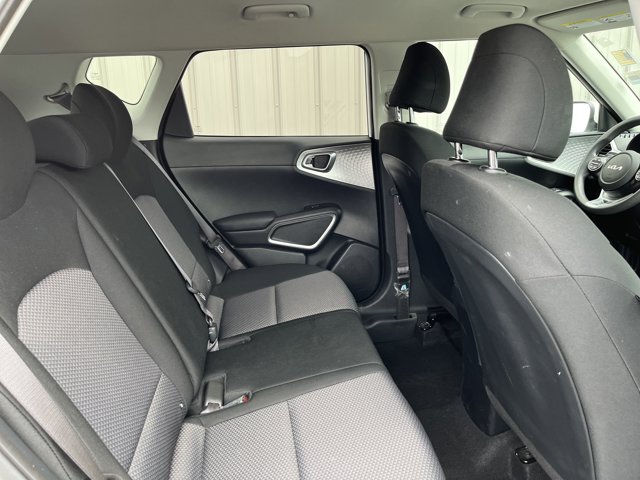 Vehicle image 36 of 43