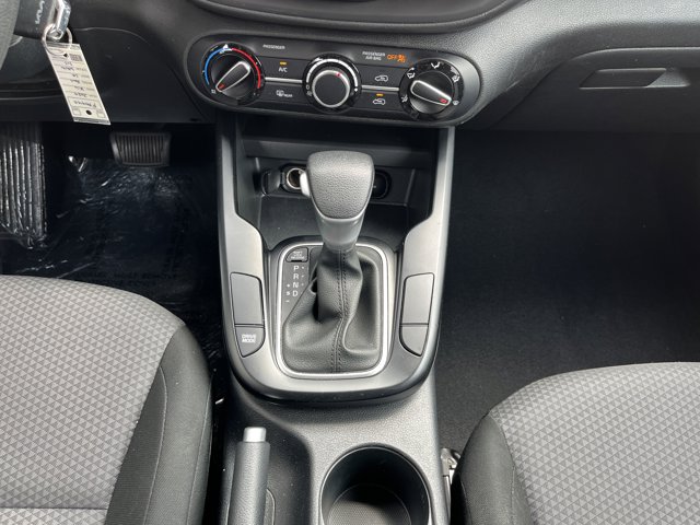 Vehicle image 13 of 43