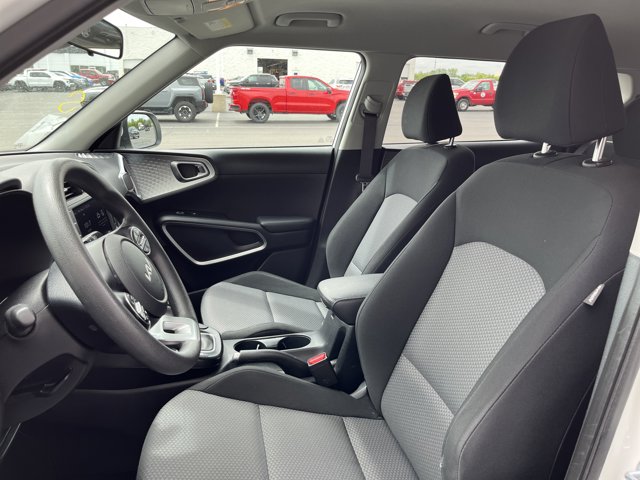 Vehicle image 8 of 43
