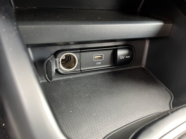 Vehicle image 26 of 43