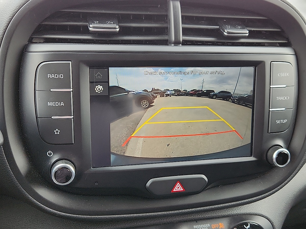 Vehicle image 8 of 12
