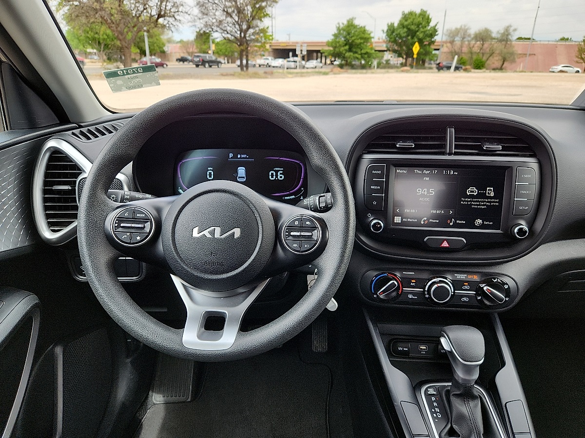 Vehicle image 6 of 12