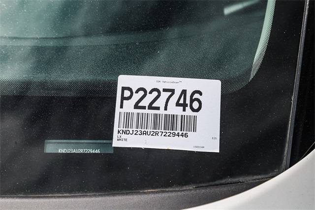 Vehicle image 22 of 26