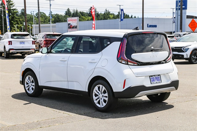 Vehicle image 7 of 26
