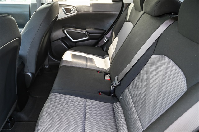 Vehicle image 12 of 26