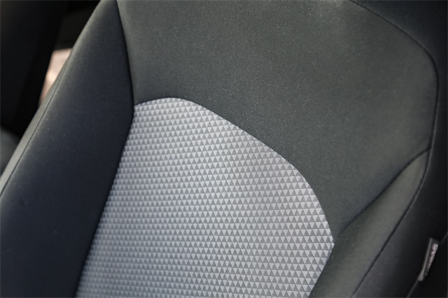 Vehicle image 24 of 26