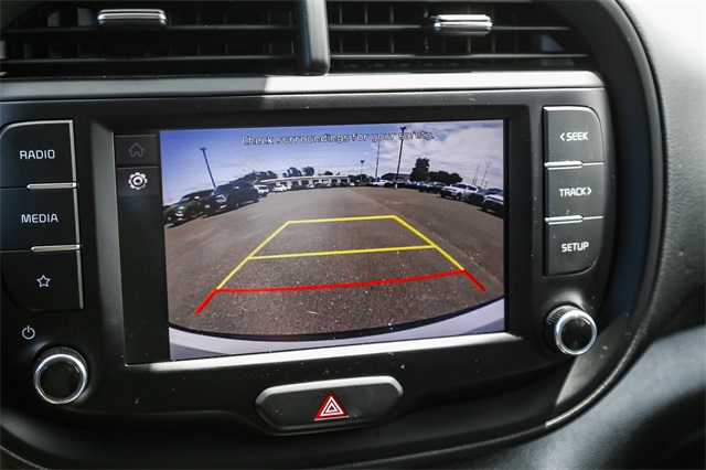 Vehicle image 17 of 26
