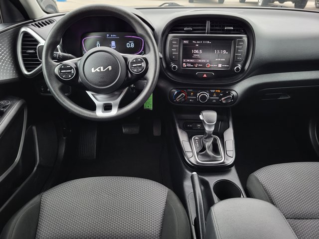 Vehicle image 23 of 25