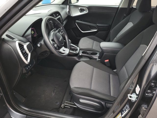 Vehicle image 20 of 25