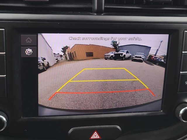Vehicle image 16 of 25