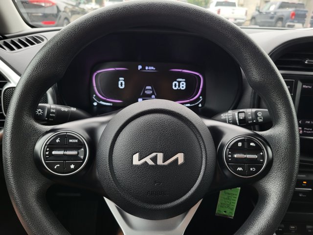 Vehicle image 11 of 25