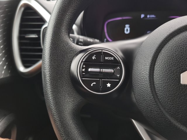 Vehicle image 9 of 25
