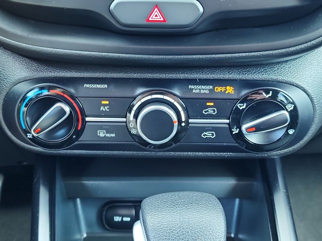 Vehicle image 23 of 25