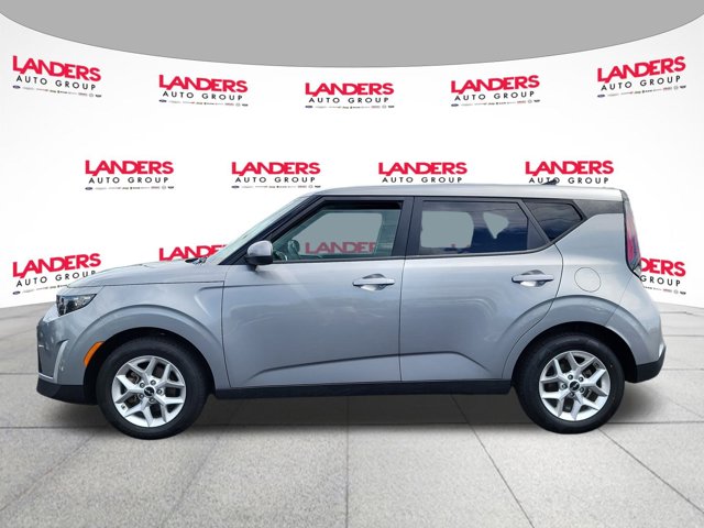 Vehicle image 8 of 25
