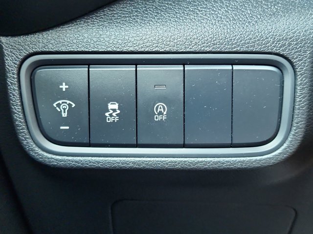Vehicle image 22 of 25