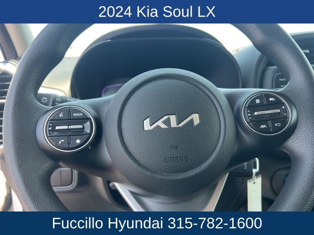 Vehicle image 19 of 21