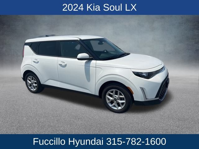 Vehicle image 4 of 21