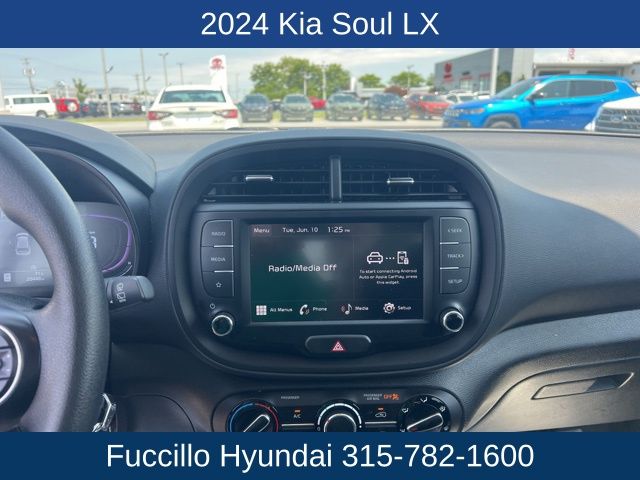 Vehicle image 20 of 21