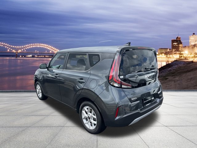 Vehicle image 3 of 15