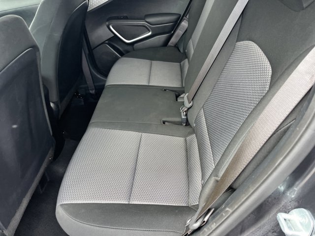 Vehicle image 7 of 15