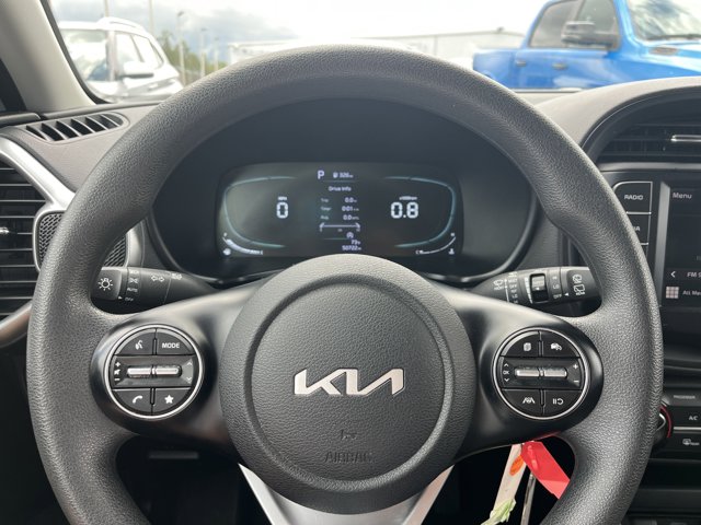 Vehicle image 10 of 15