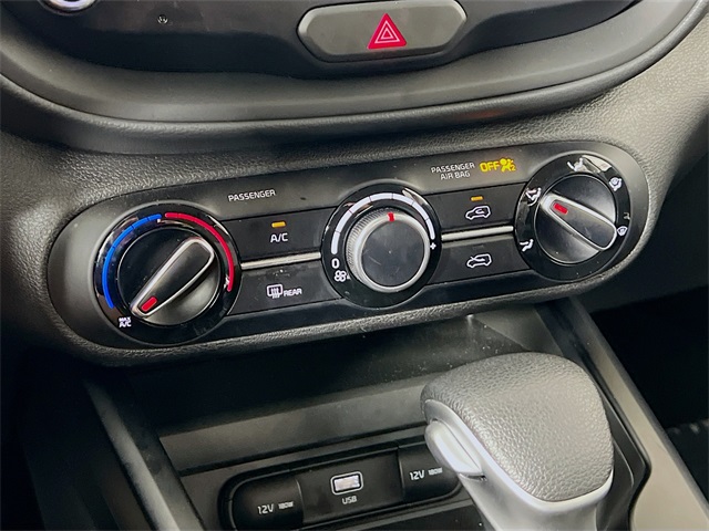 Vehicle image 18 of 44