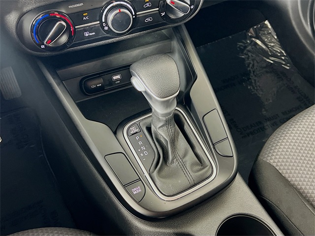 Vehicle image 20 of 44