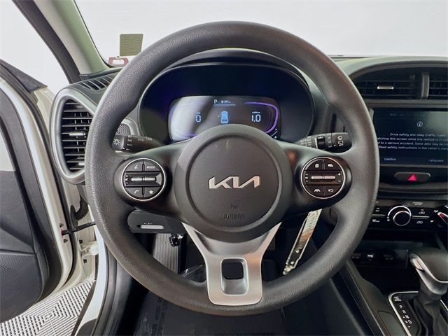 Vehicle image 12 of 44