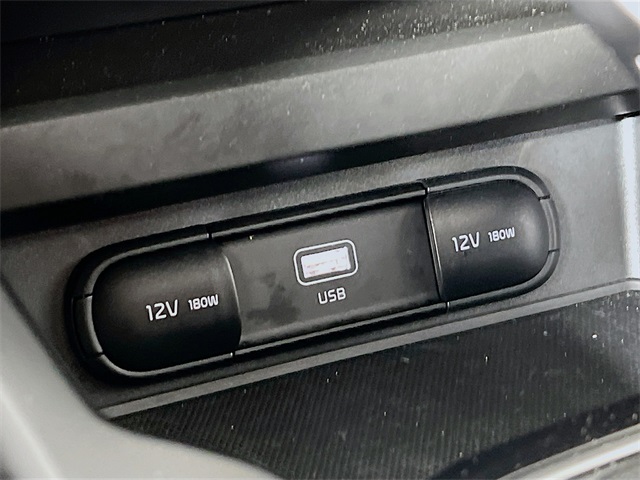 Vehicle image 19 of 44