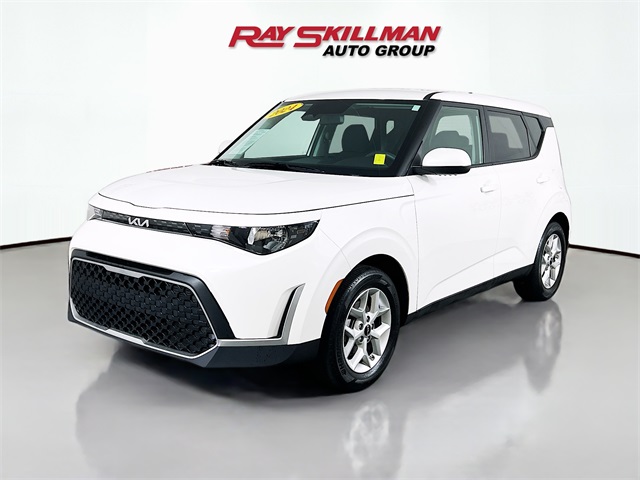 Vehicle image 1 of 44