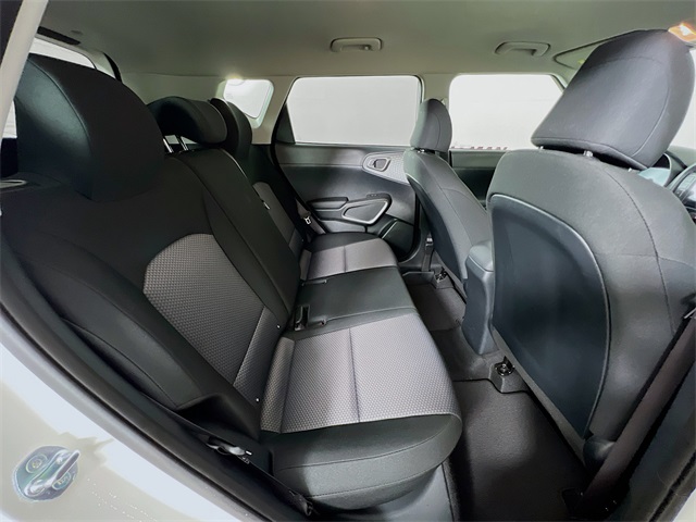 Vehicle image 36 of 44