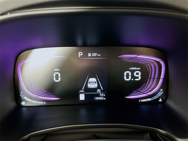 Vehicle image 14 of 44
