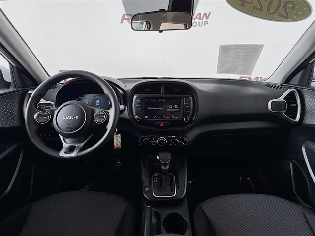 Vehicle image 22 of 44