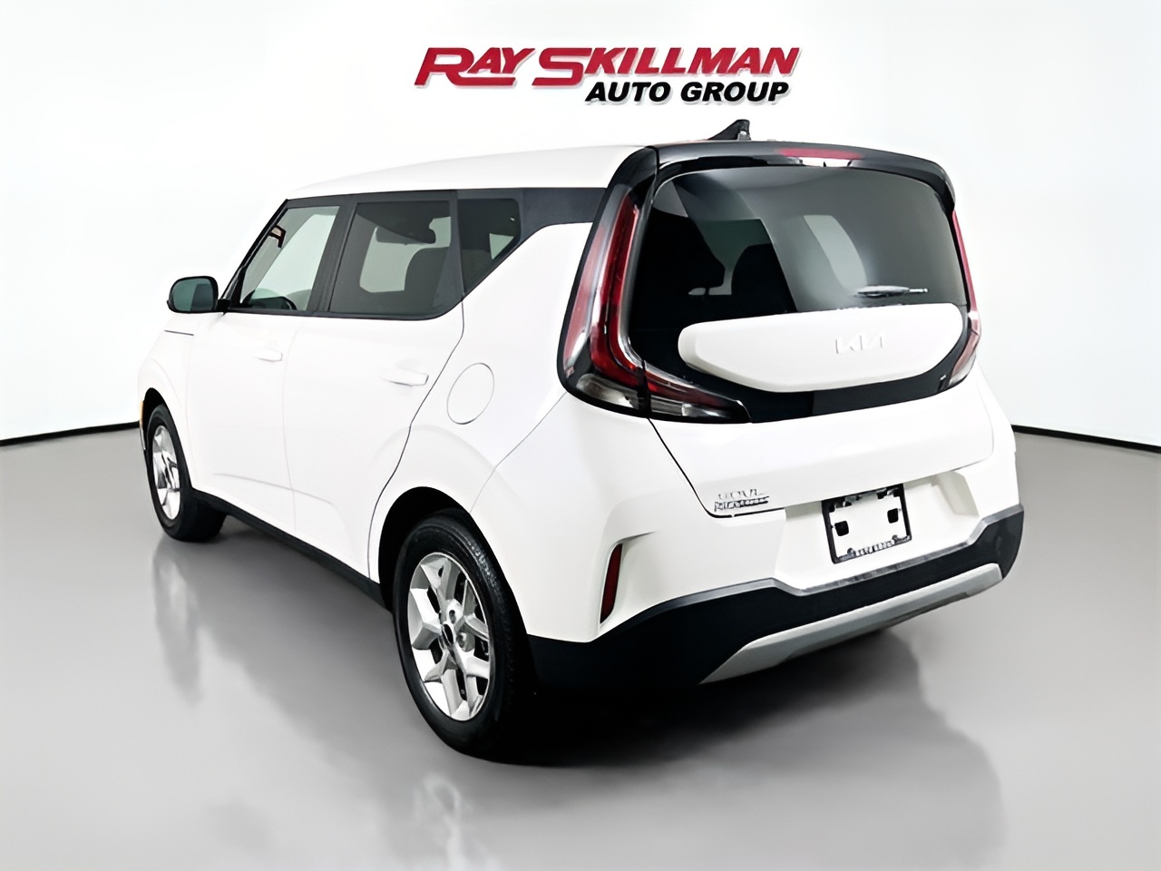 Vehicle image 43 of 44