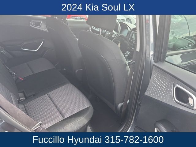 Vehicle image 12 of 21