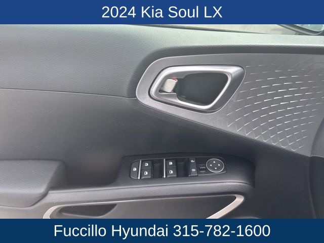 Vehicle image 20 of 21
