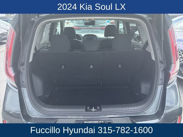 Vehicle image 10 of 21
