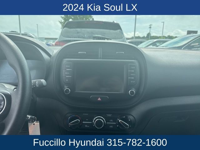 Vehicle image 19 of 21