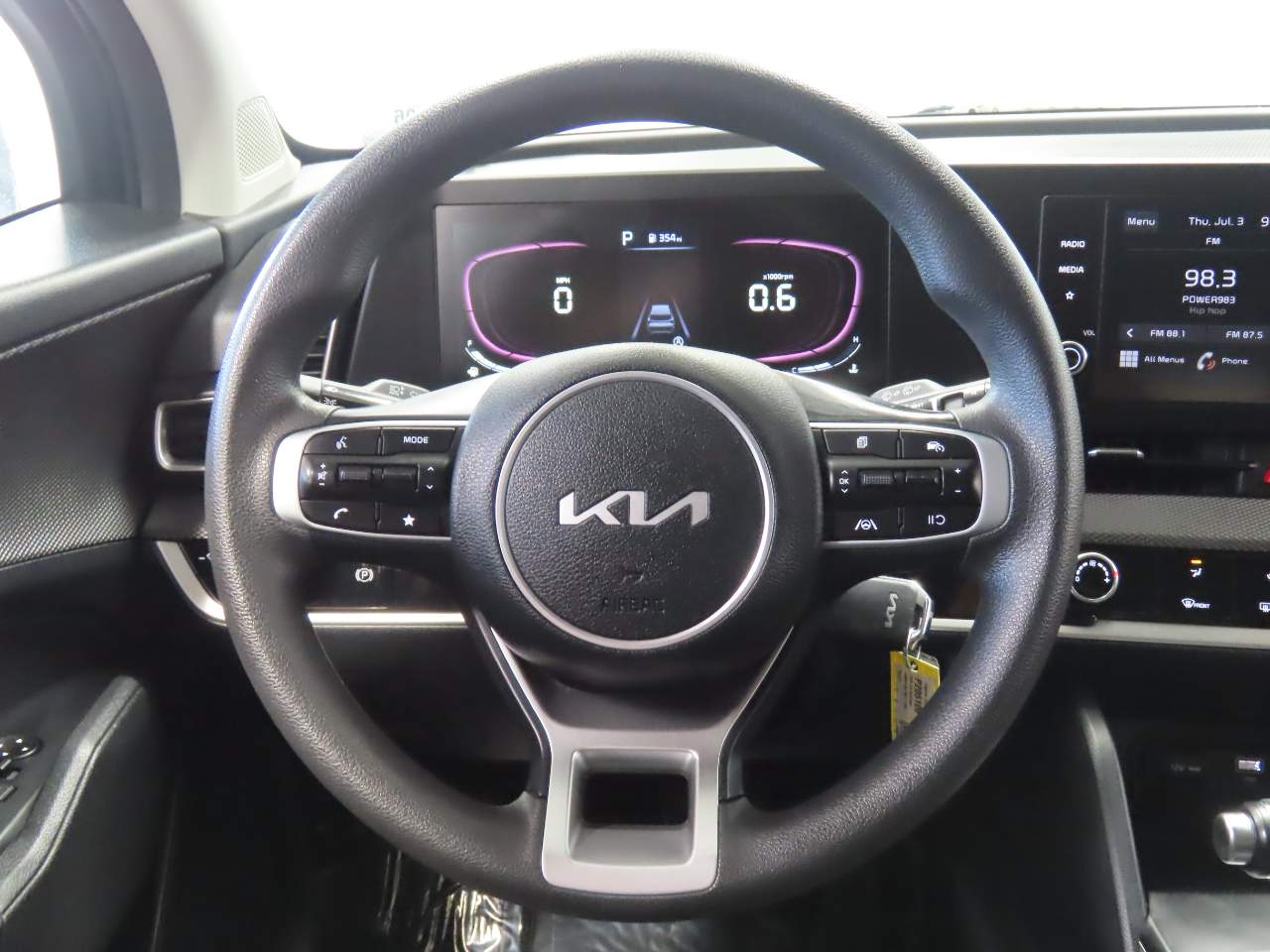 2024 Kia Sportage LX Image 16 of 18