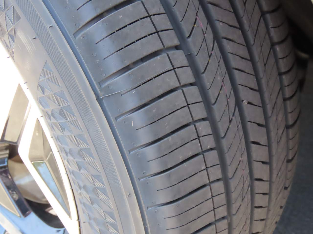 2024 Kia Sportage LX Image 7 of 18